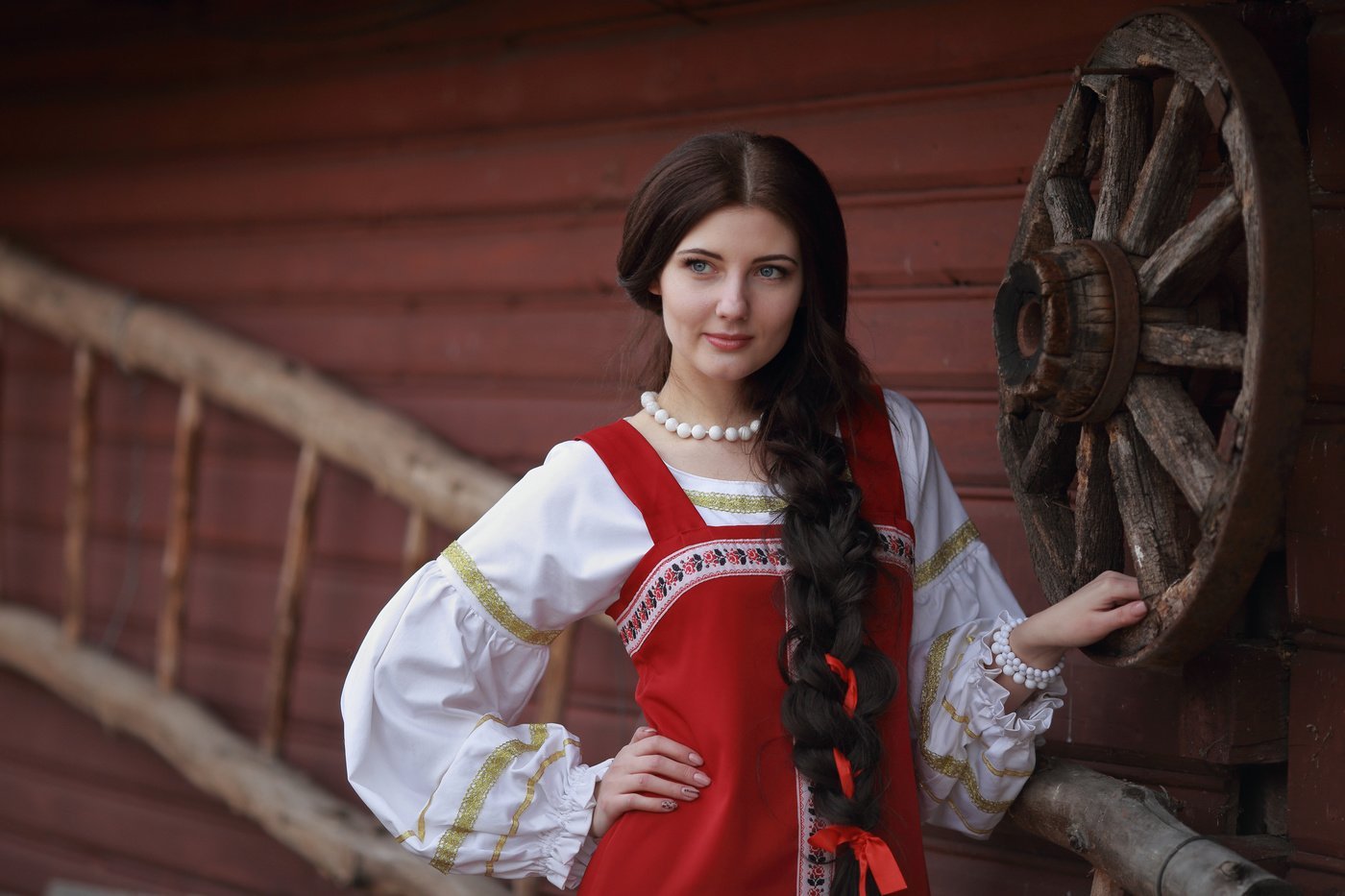 Girls in Slavic costumes in Vasai Virar